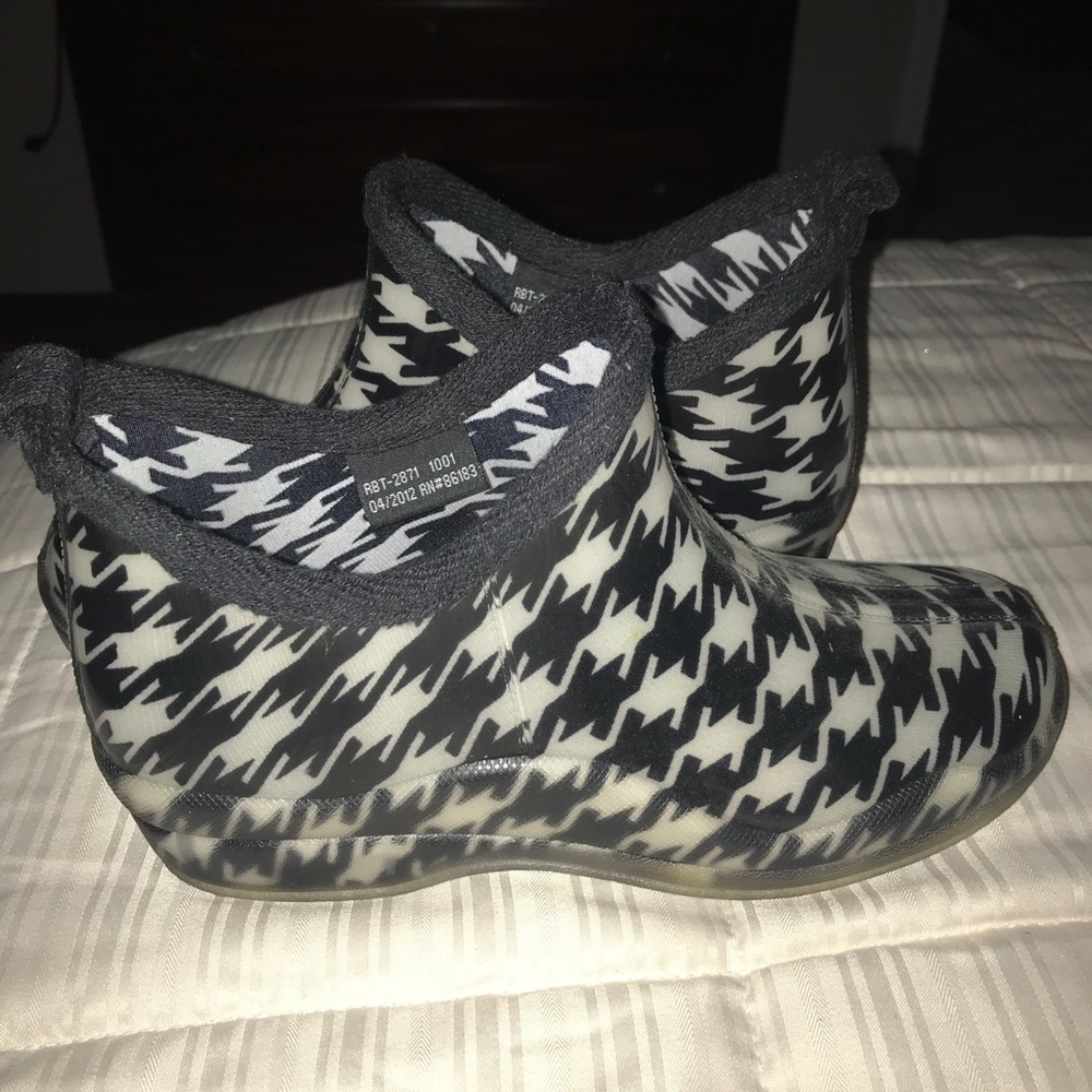 Houndstooth Rain Booties